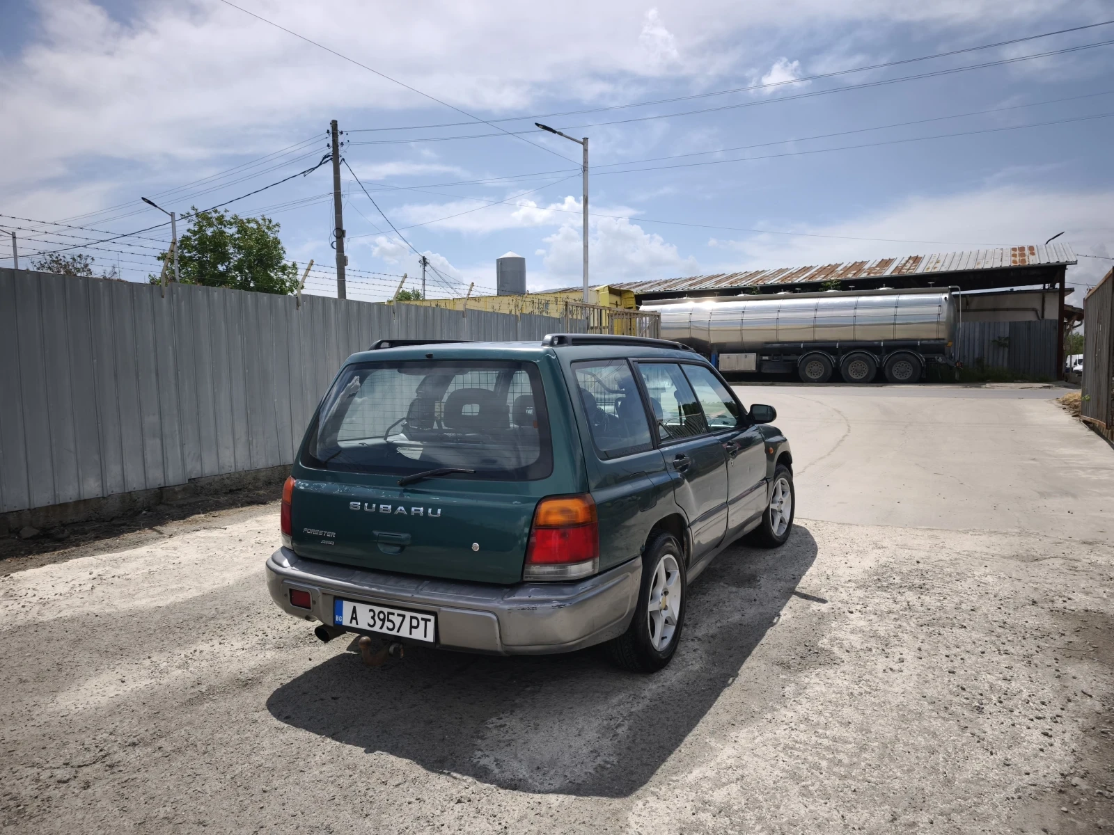 Subaru Forester 2.0 БЕНЗИН/ГАЗ, снимка 3 - Автомобили и джипове - 54519377
