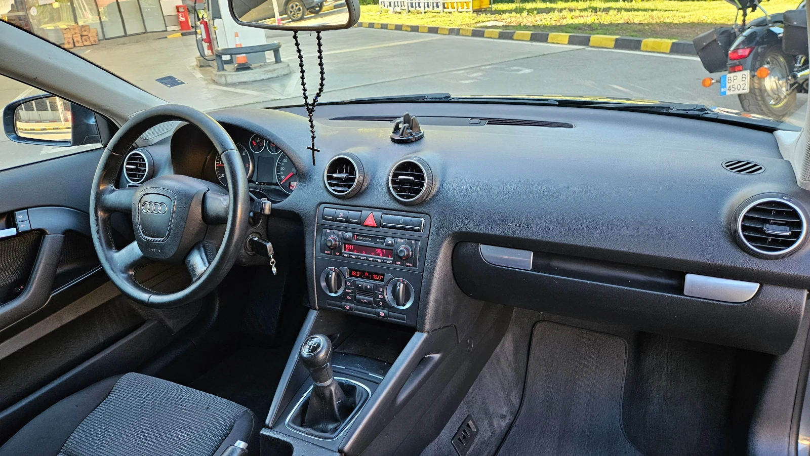 Audi A3 1.9 TDI KLIMATIK/EURO-4, снимка 11 - Автомобили и джипове - 54562151