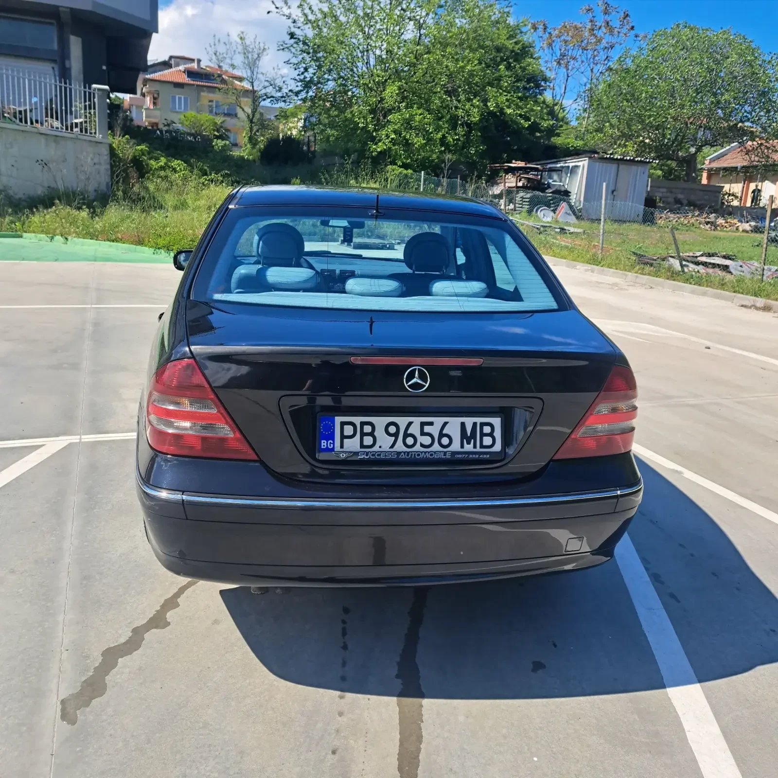 Mercedes-Benz C 220, снимка 3 - Автомобили и джипове - 54595373