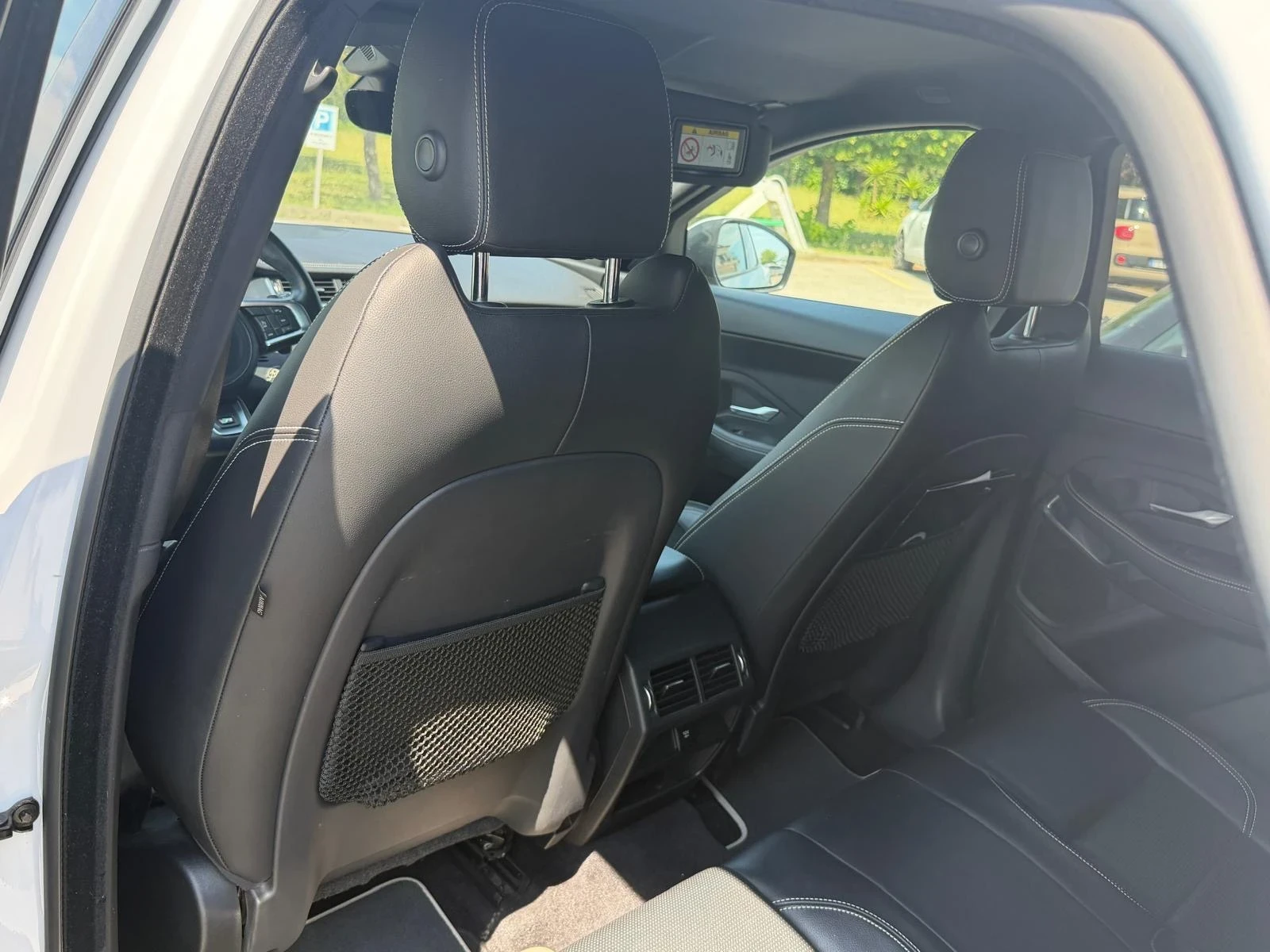 Jaguar E-pace R dynamic * 2.0d AWD 150hp* КОЖА* КАМЕРА* 2020г, снимка 13 - Автомобили и джипове - 55034500