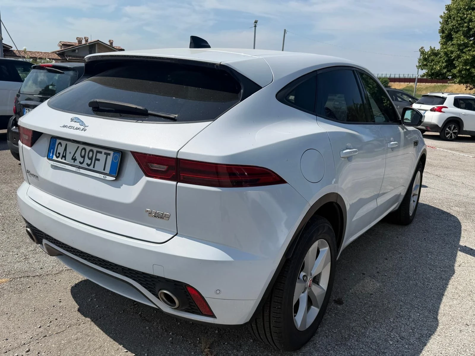 Jaguar E-pace R dynamic * 2.0d AWD 150hp* КОЖА* КАМЕРА* 2020г, снимка 16 - Автомобили и джипове - 55034500