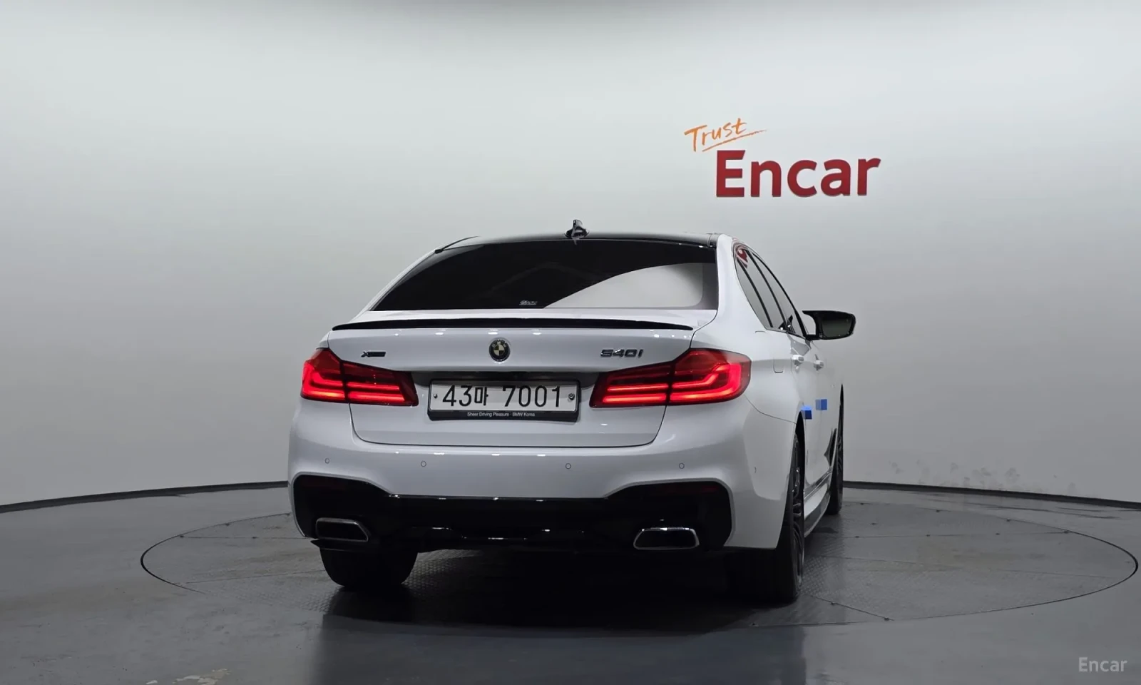 BMW 540 M-PACK* 93000KM!!!* TOP* UNIKAT, снимка 4 - Автомобили и джипове - 55183822