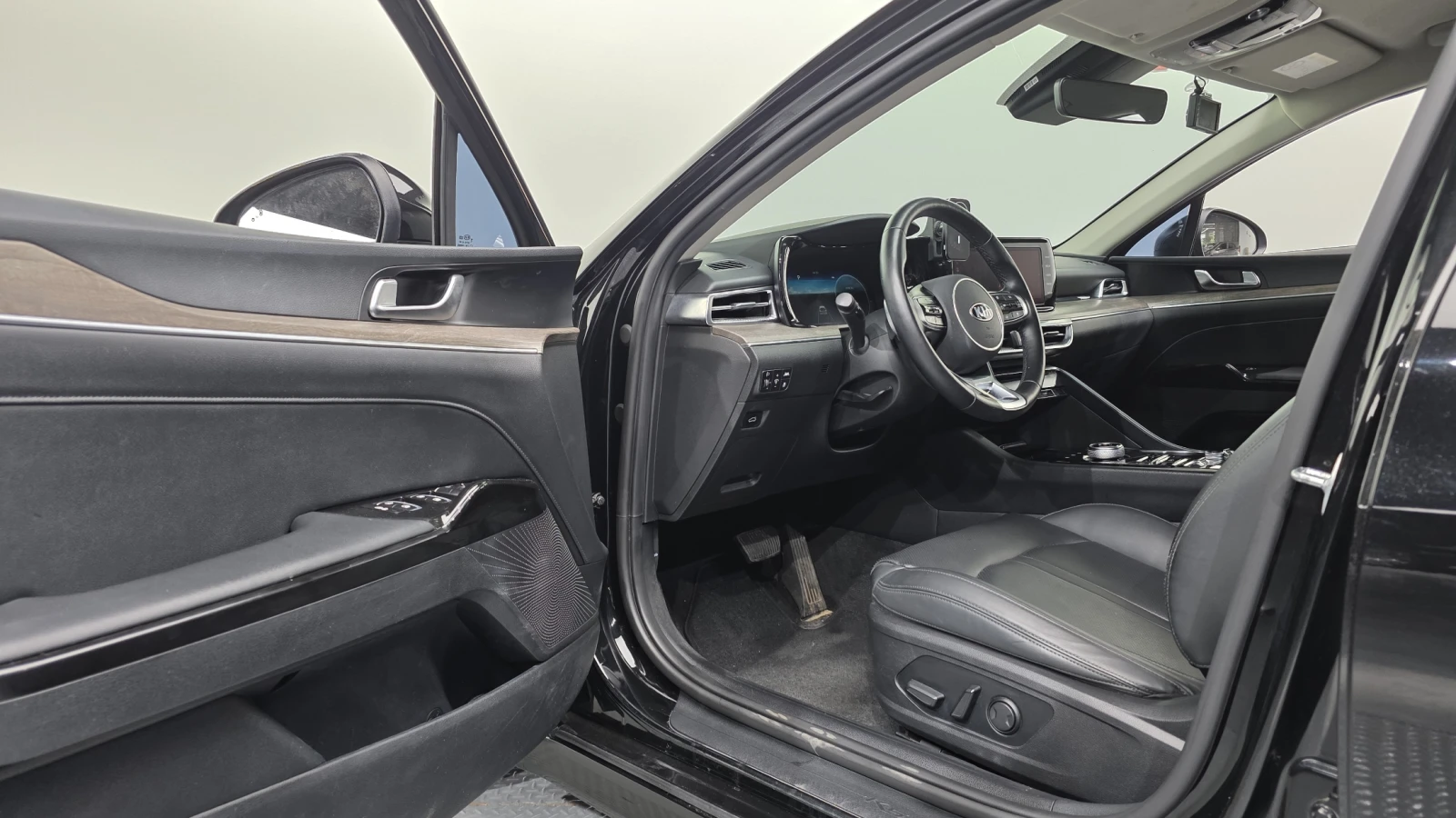 Kia K5 2.0 NOBLESSE autogeorge.com, снимка 10 - Автомобили и джипове - 55739563