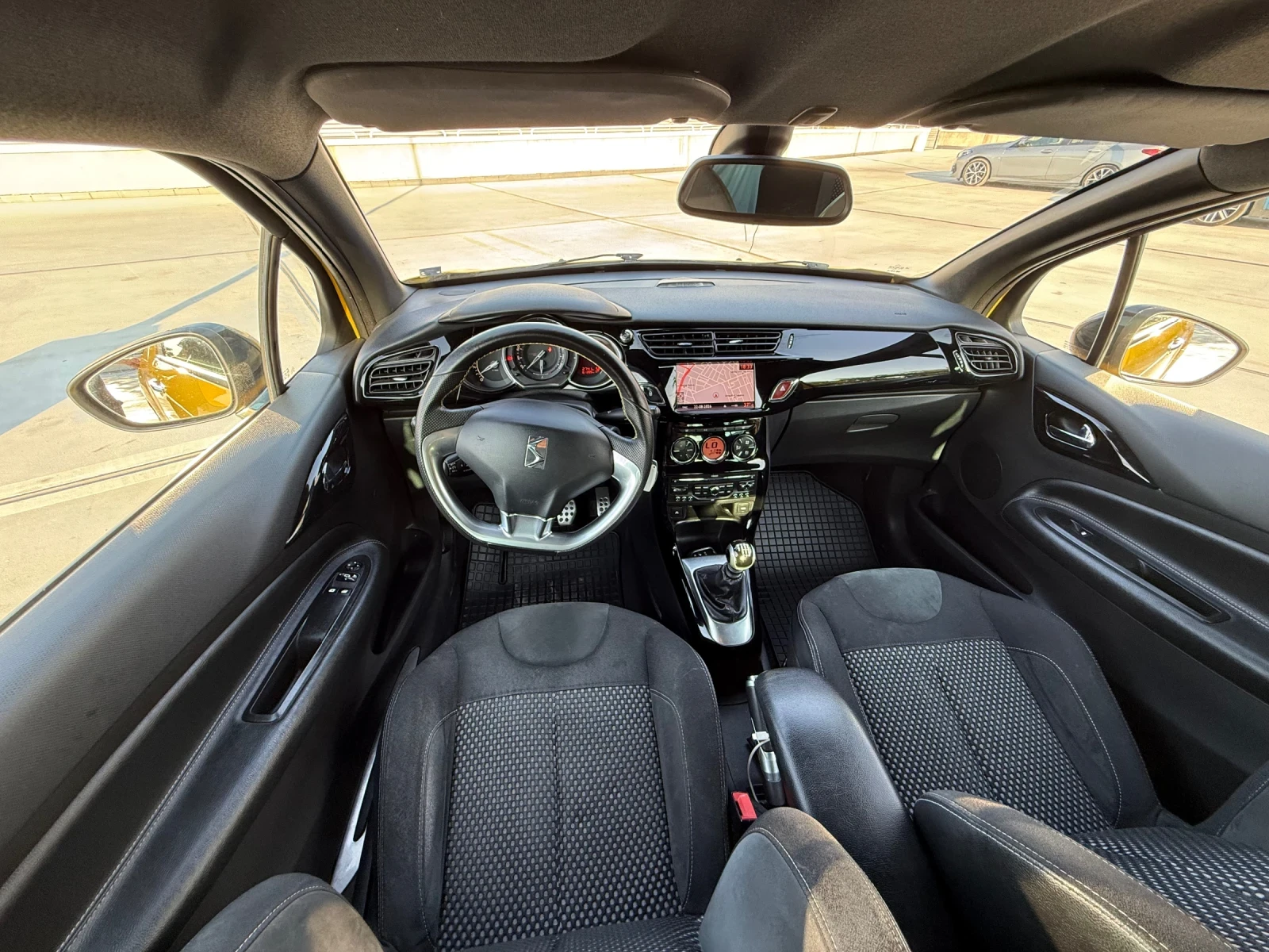 Citroen DS3 1.6T 157hp, снимка 4 - Автомобили и джипове - 55780711