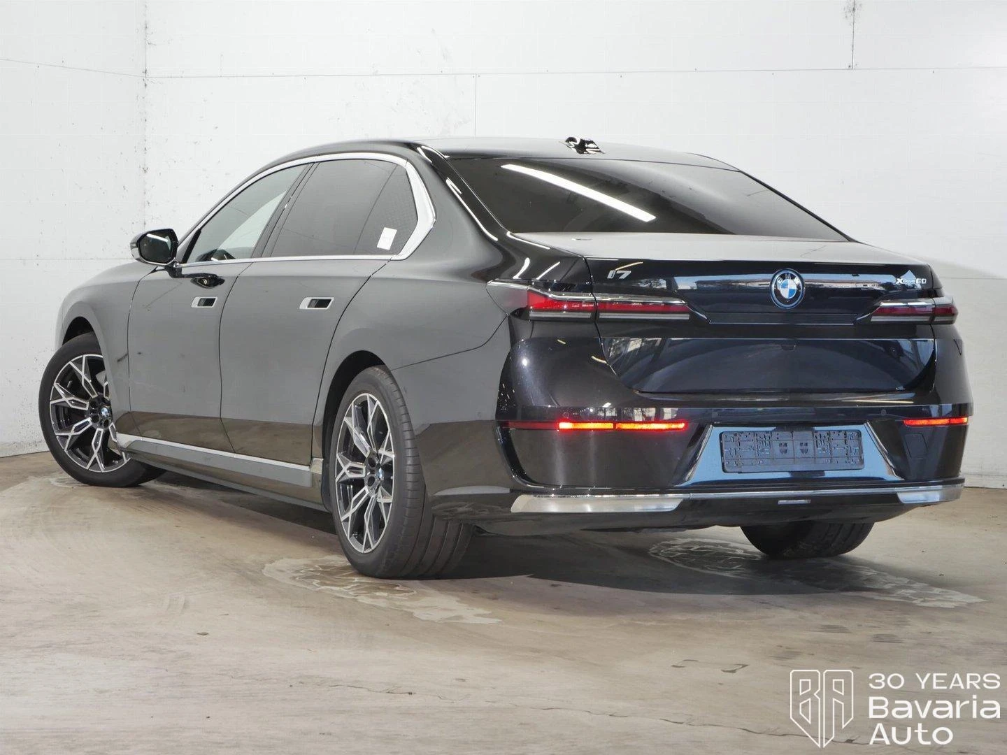 BMW i7 60 xDrive eDrive , снимка 2 - Автомобили и джипове - 56505595