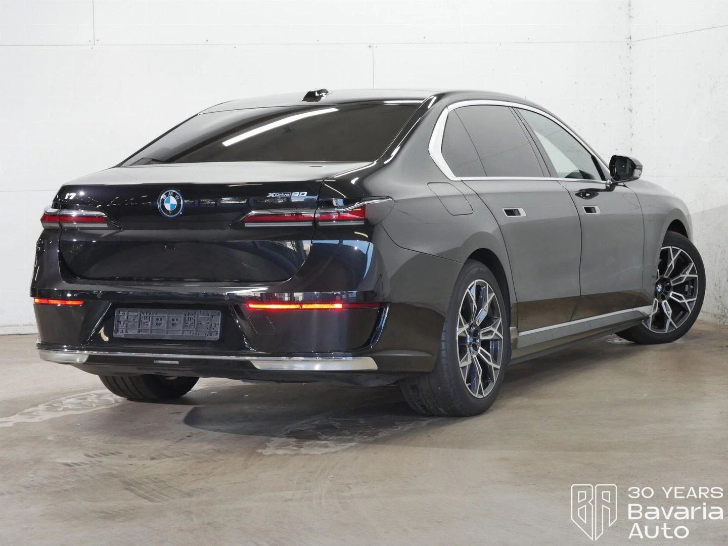BMW i7 60 xDrive eDrive , снимка 3 - Автомобили и джипове - 56505595