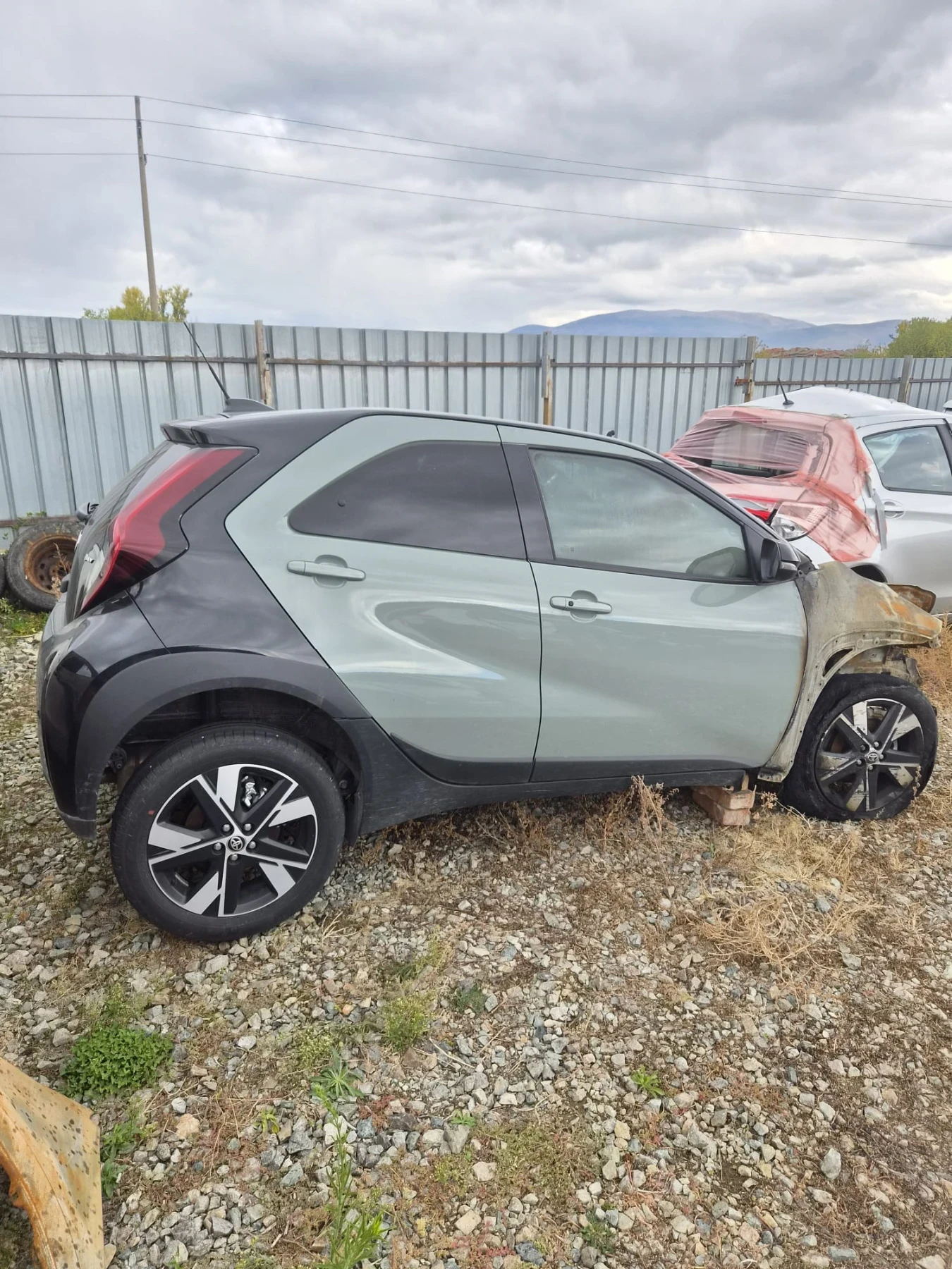 Toyota Aygo, снимка 2 - Автомобили и джипове - 56680283