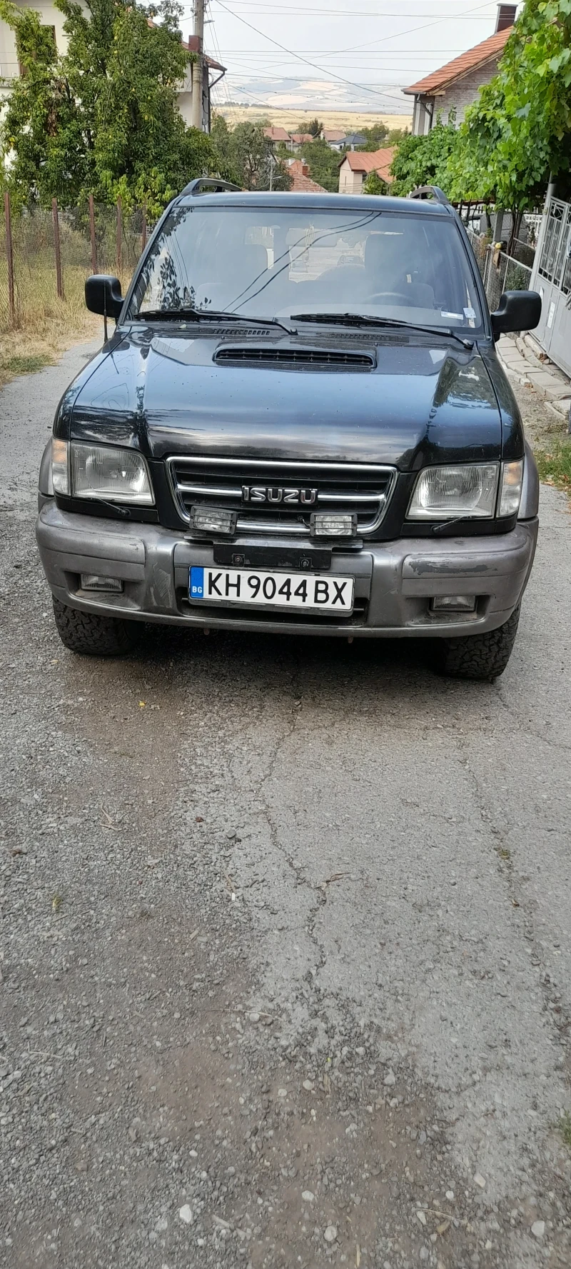 Isuzu Trooper, снимка 1 - Автомобили и джипове - 47043151