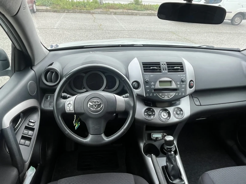 Toyota Rav4 2.2 D4D 136 кс. Внос от Северна Италия, снимка 9 - Автомобили и джипове - 48281270