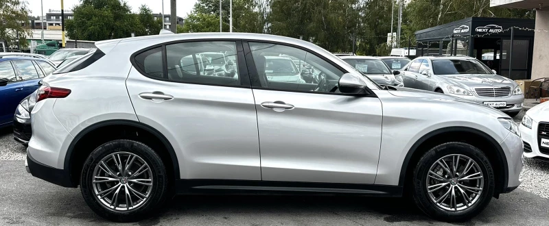 Alfa Romeo Stelvio Q4 2.2D 209HP LANE ASSIST BLIND SPOT EU6B, снимка 4 - Автомобили и джипове - 51659032
