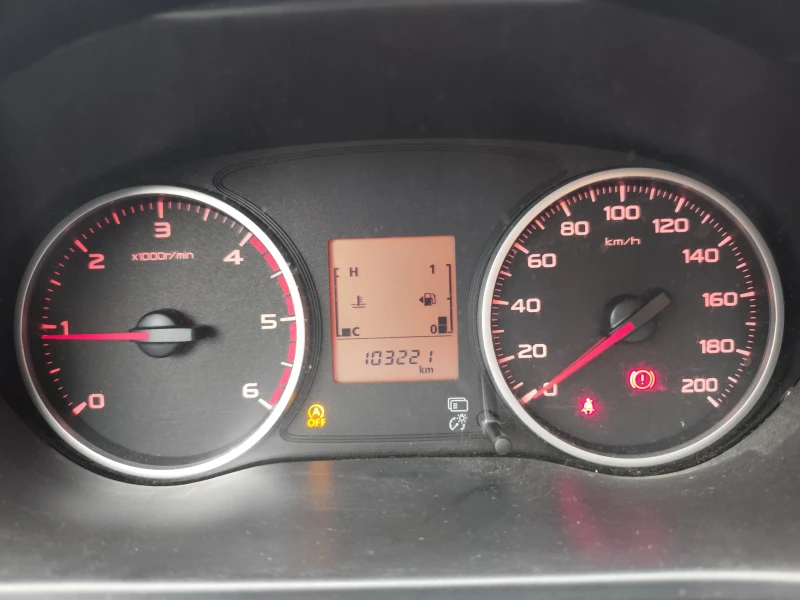 Mitsubishi L200, снимка 14 - Автомобили и джипове - 51879483