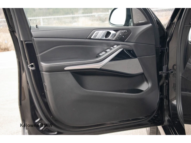 BMW X7 XDRIVE40I M PKG| LASER| DISTRONIC| HARMAN/KARDON| , снимка 11 - Автомобили и джипове - 53526523