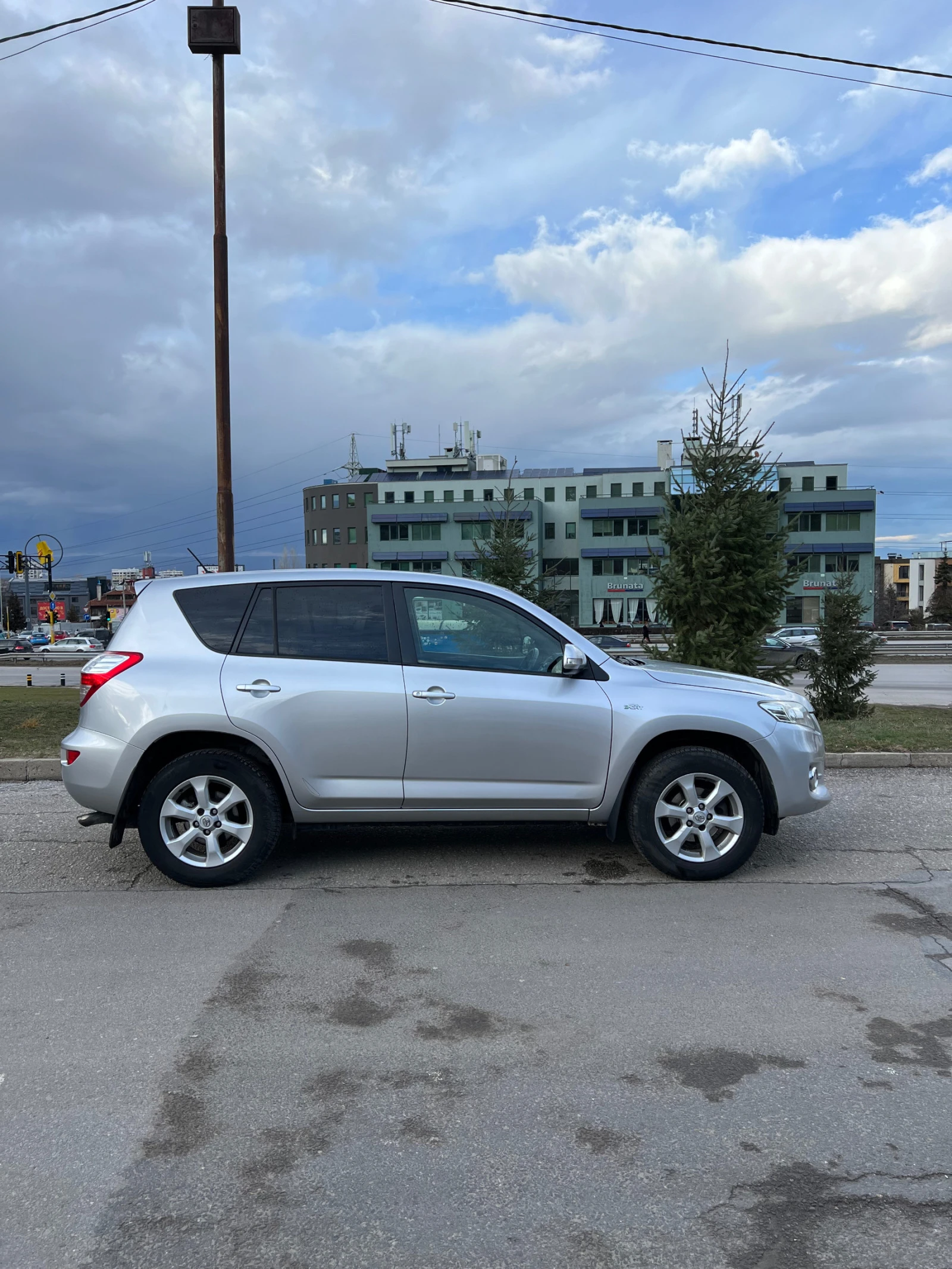 Toyota Rav4 2.2d, Автоматик, FACELIFT - изображение 4