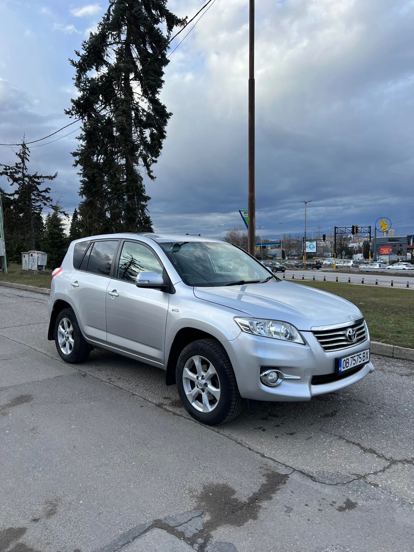 Toyota Rav4 2.2d, Автоматик, FACELIFT - изображение 3