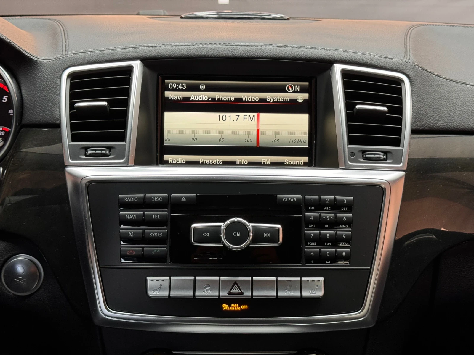 Mercedes-Benz GL 350 d* AMG* PANORAMA* 360* SOFTCLOSE* HARMAN KARDON  | Mobile.bg   11