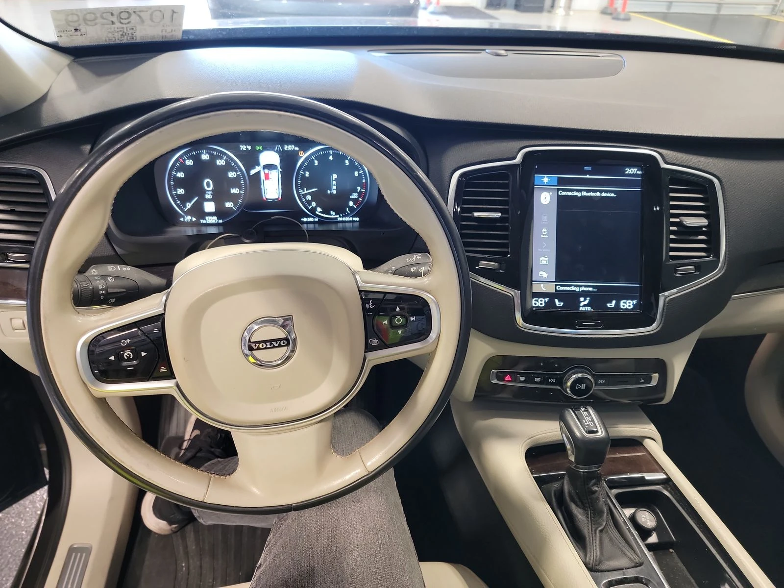 Volvo Xc90 * T6 Momentum 7-Passenger*  - изображение 7
