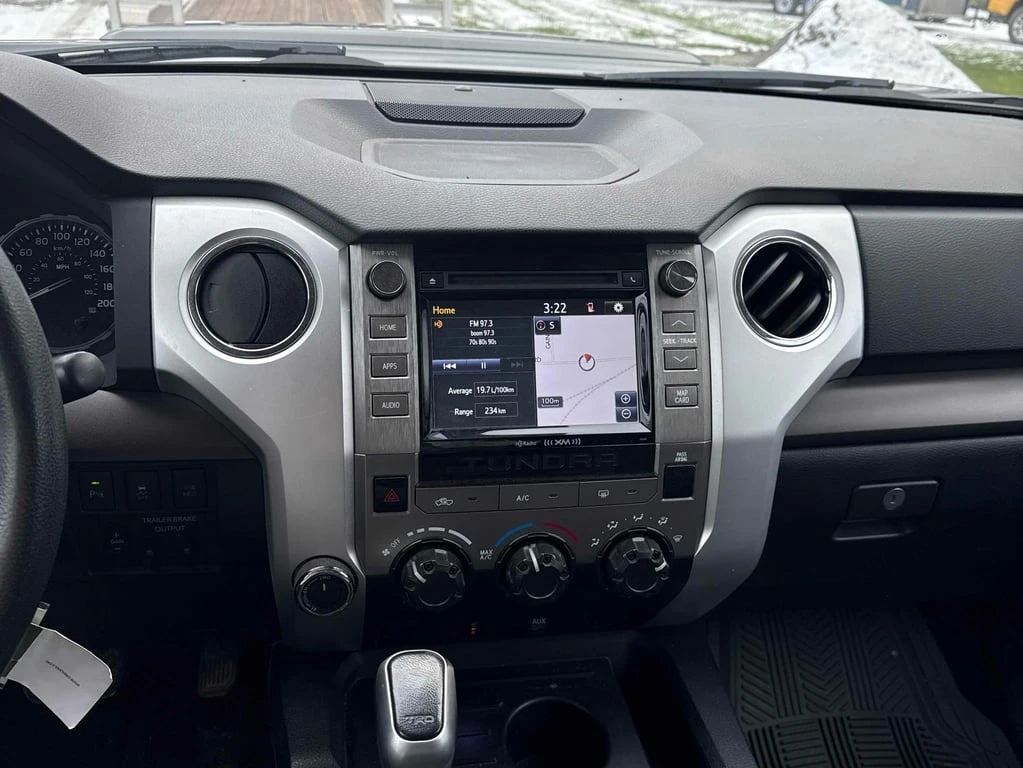 Toyota Tundra * SR5 Plus * CARFAX * БЕЗ ПЪРВОНАЧАЛНА ВНОСКА - изображение 9