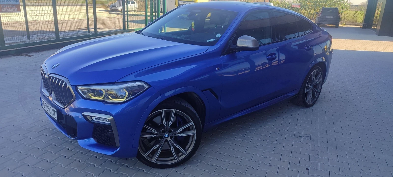 BMW X6 M50D - изображение 3