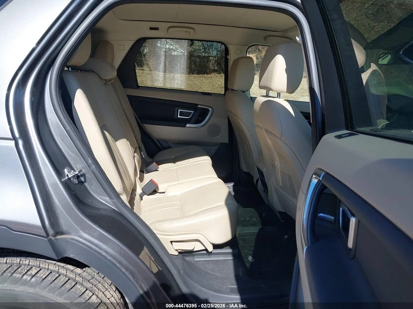 Land Rover Discovery Sport 2.0l Sport Hse/Landmark Edition, снимка 8 - Автомобили и джипове - 54383995