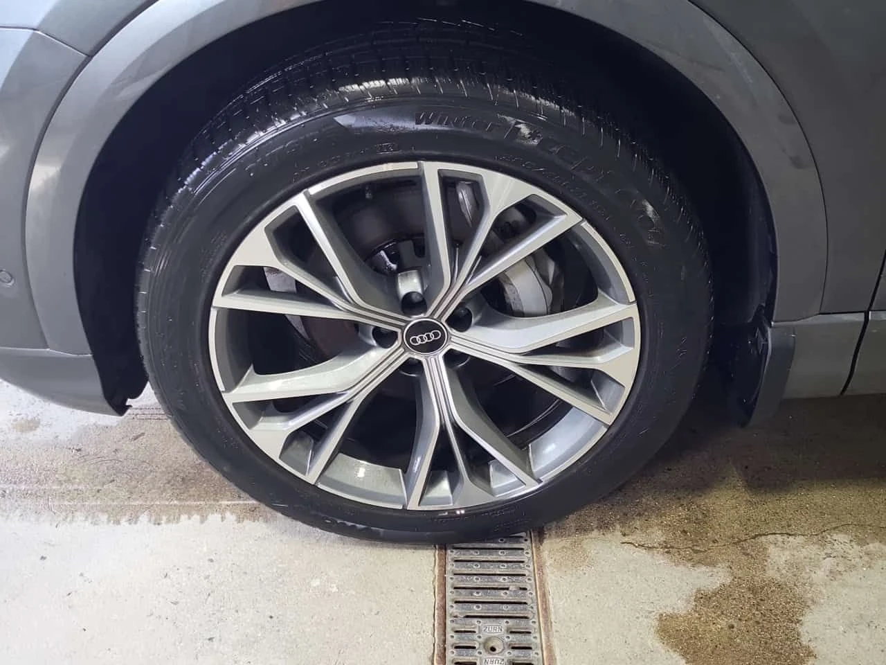 Audi Q8 55TFSI S-Line * PROGRESSIV * CARFAX * 35k km! * , снимка 15 - Автомобили и джипове - 54423877