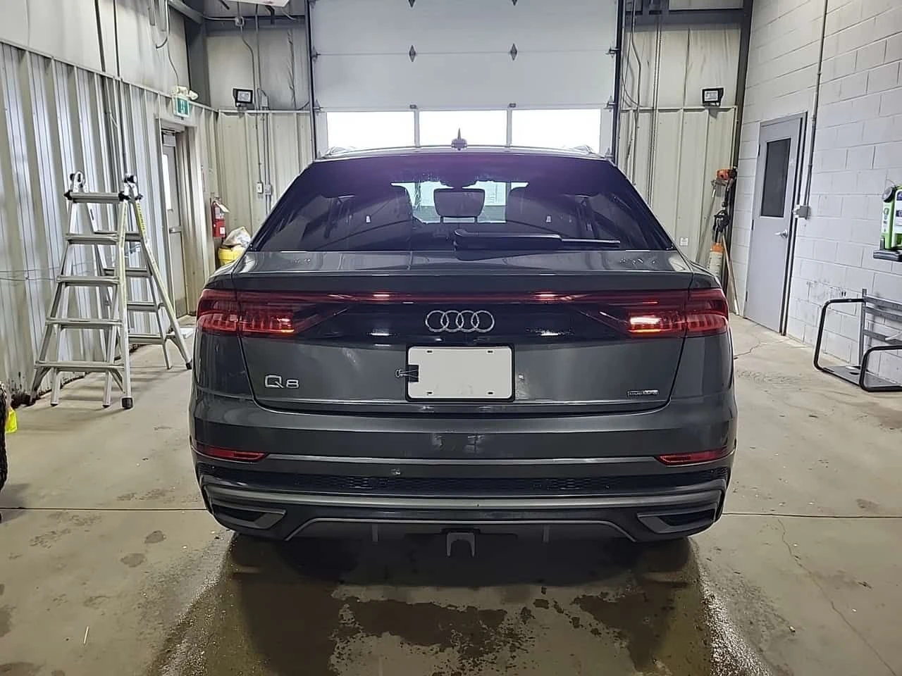 Audi Q8 55TFSI S-Line * PROGRESSIV * CARFAX * 35k km! * , снимка 5 - Автомобили и джипове - 54423877