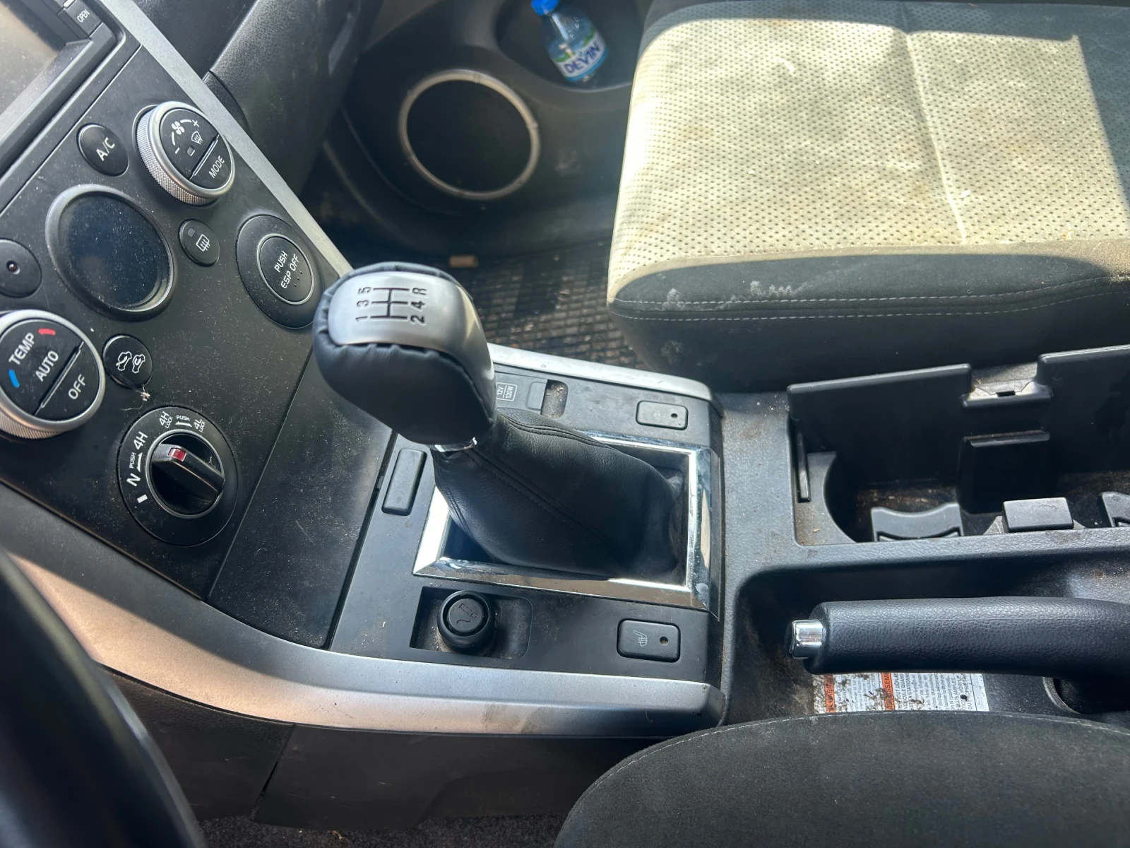Suzuki Grand vitara HА ЧАСТИ 2.4i 169кс, снимка 9 - Автомобили и джипове - 54703895