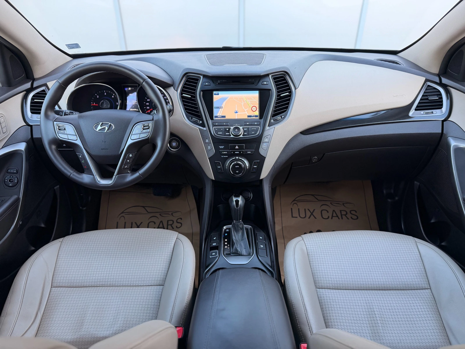 Hyundai Santa fe -2.2CRDi-4wd-Keyless-Camera-Led-Сменени вериги-, снимка 7 - Автомобили и джипове - 54784126