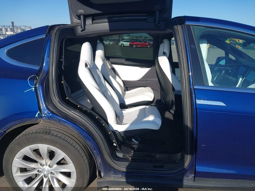 Tesla Model X 100D/75D/P100D, снимка 8 - Автомобили и джипове - 54906941