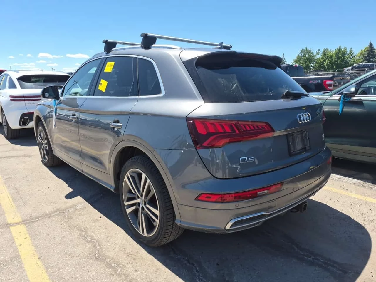 Audi Q5 * 2 КЛЮЧА * 2 ЧИФТА ГУМИ * ПАНОРАМА * , снимка 4 - Автомобили и джипове - 55022921