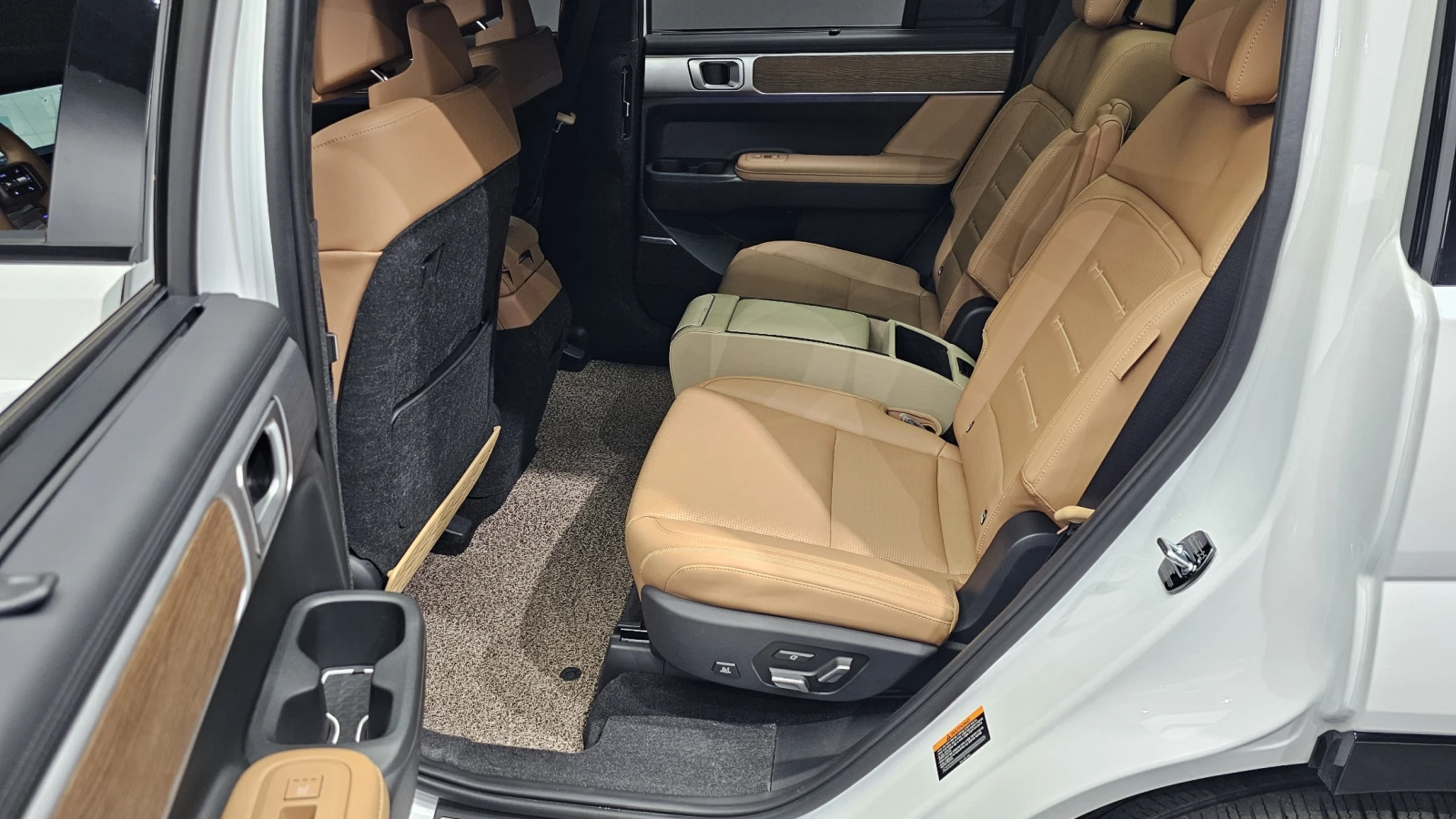Hyundai Santa fe 2.5T Calligraphy* BOSE* ЕЛ. БАГАЖНИК* КРАЙНА ЦЕНА, снимка 12 - Автомобили и джипове - 55245673
