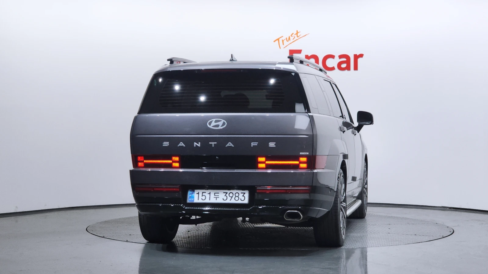 Hyundai Santa fe 2.5T Calligraphy* HUD* 360* МАСАЖ* КРАЙНА ЦЕНА, снимка 4 - Автомобили и джипове - 55245673