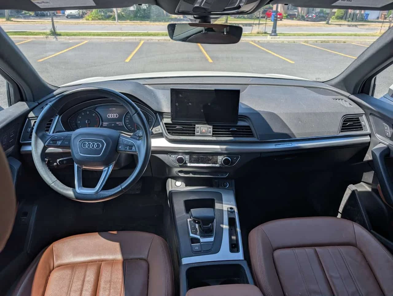 Audi Q5 * Komfort * CARFAX * БЕЗ ПЪРВОНАЧАЛНА ВНОСКА, снимка 9 - Автомобили и джипове - 55435504