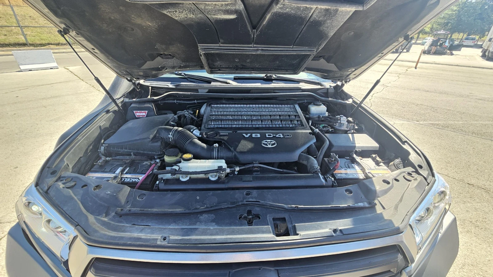 Toyota Land cruiser 200 V8, снимка 12 - Автомобили и джипове - 55470970