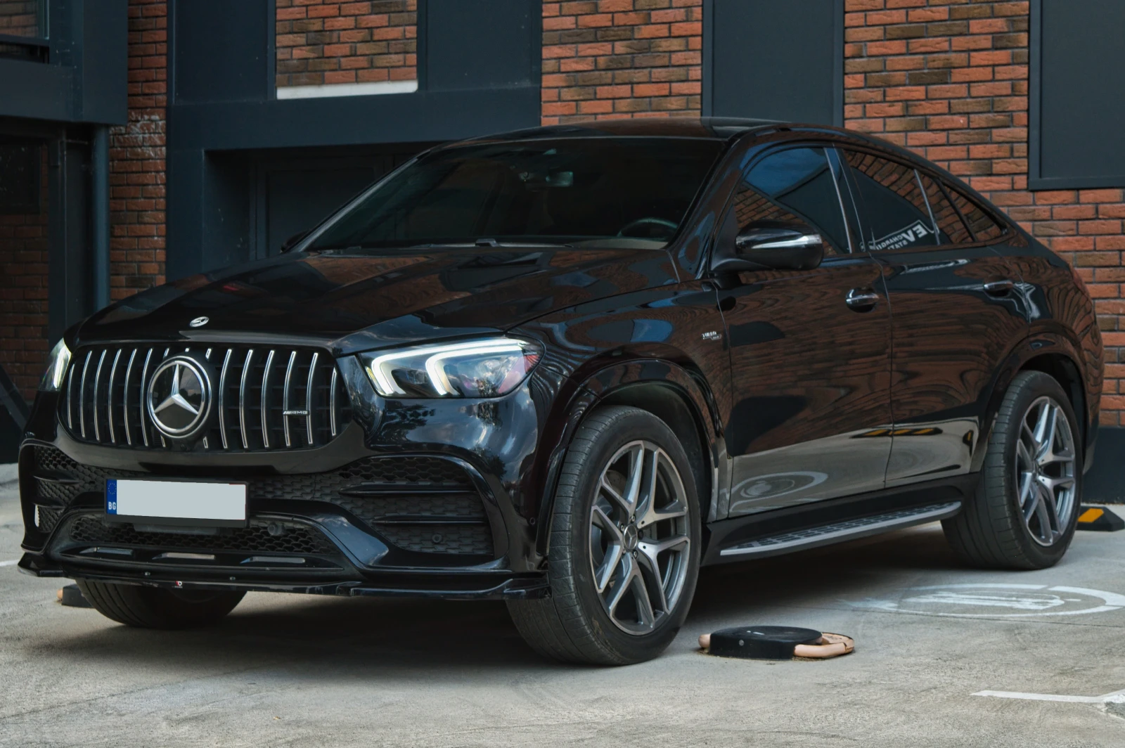 Mercedes-Benz GLE 53 4MATIC AMG Performance Coupe, снимка 2 - Автомобили и джипове - 55653880