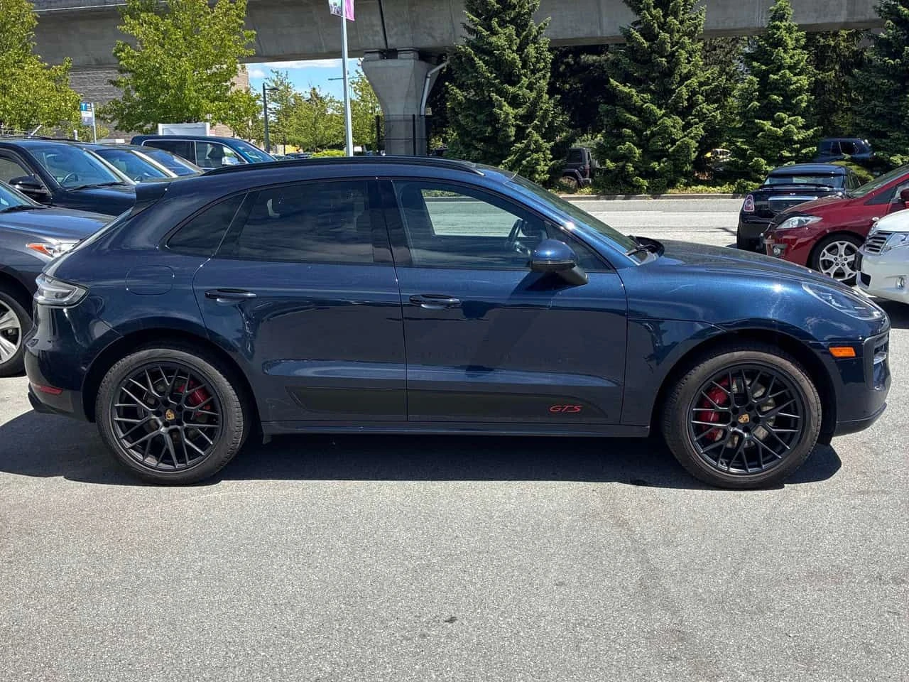 Porsche Macan * GTS * CARFAX * ОПЦИЯ ЗА ФИНАНСИРАНЕ , снимка 3 - Автомобили и джипове - 55702351
