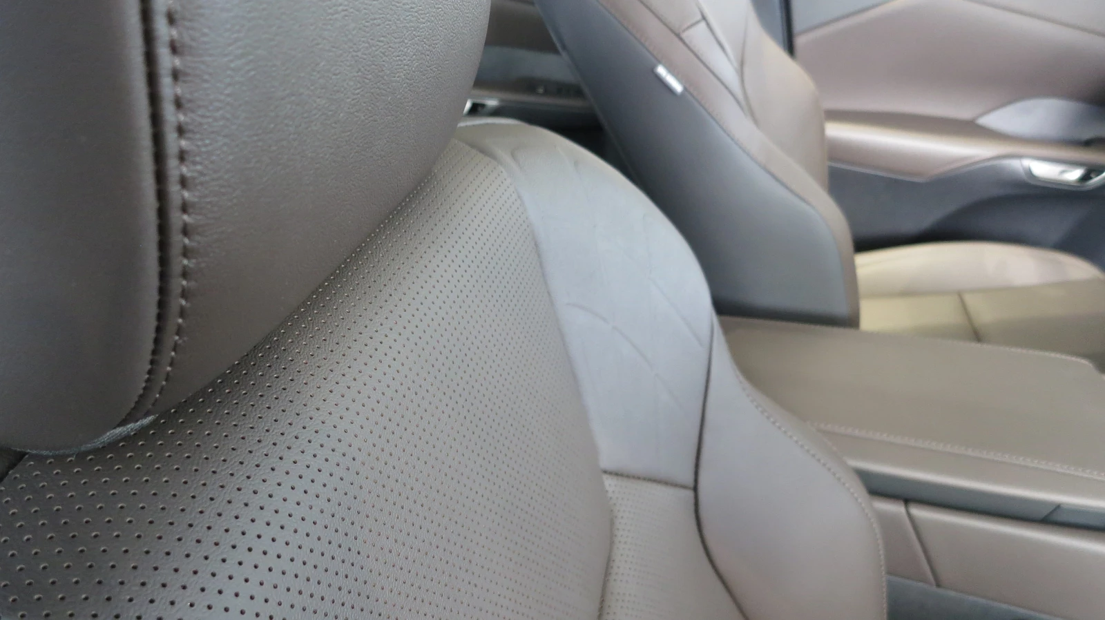 Lexus RX 450h+ AWD от 480 евро/мес Нов 0 км 10г Гаранция, снимка 7 - Автомобили и джипове - 55993313
