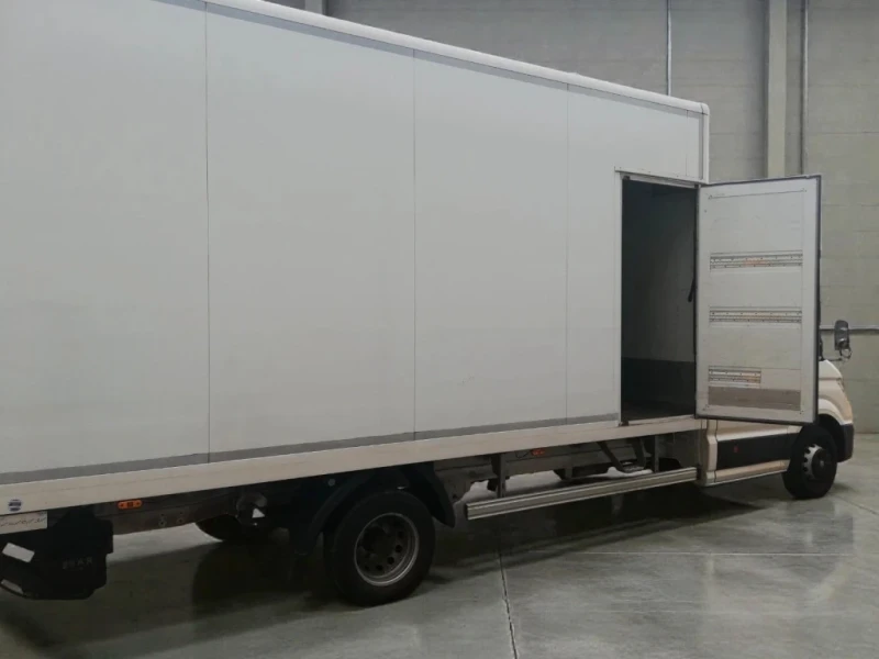 VW Crafter, снимка 6 - Бусове и автобуси - 43380240