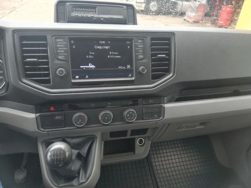 VW Crafter, снимка 10 - Бусове и автобуси - 43380240