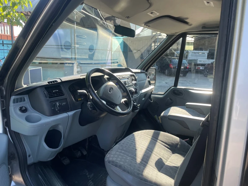 Ford Transit 2.2 TDCI климатик , снимка 14 - Бусове и автобуси - 52408434