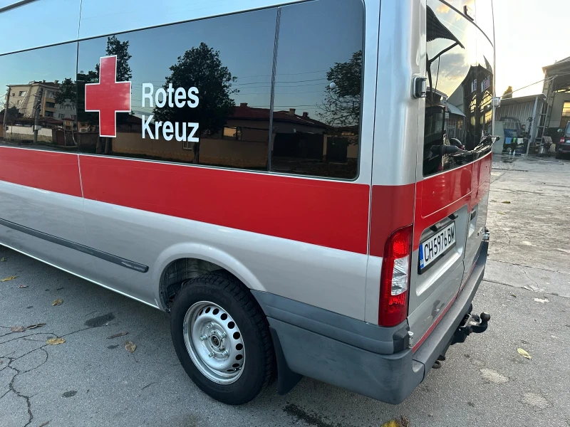 Ford Transit 2.2 TDCI климатик , снимка 7 - Бусове и автобуси - 52408434