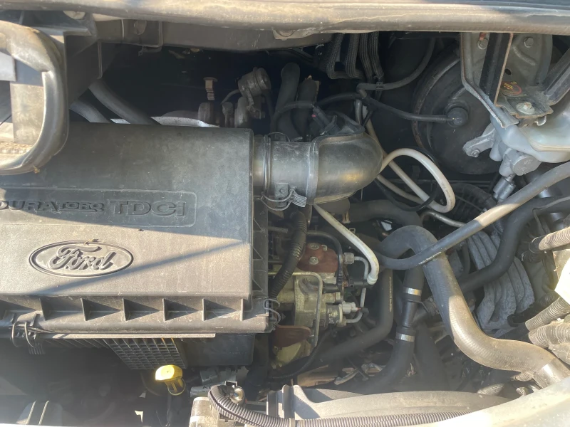 Ford Transit 2.2 TDCI климатик , снимка 9 - Бусове и автобуси - 52408434