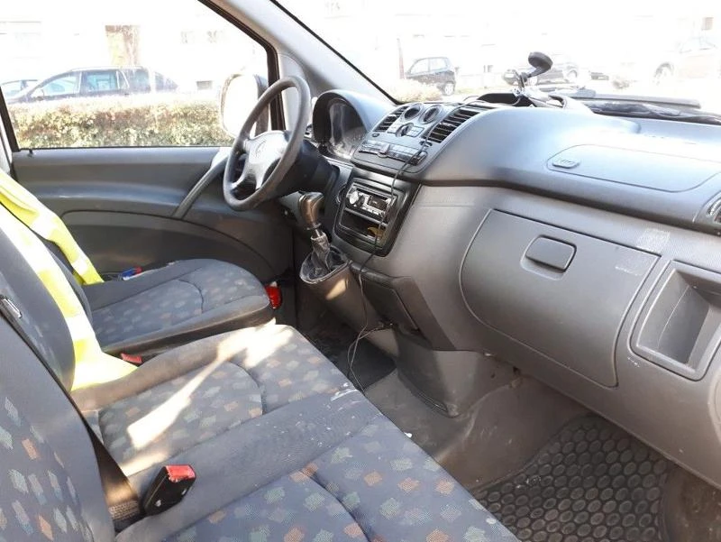 Mercedes-Benz Vito 2.2 115 CDI, снимка 6 - Бусове и автобуси - 49102194