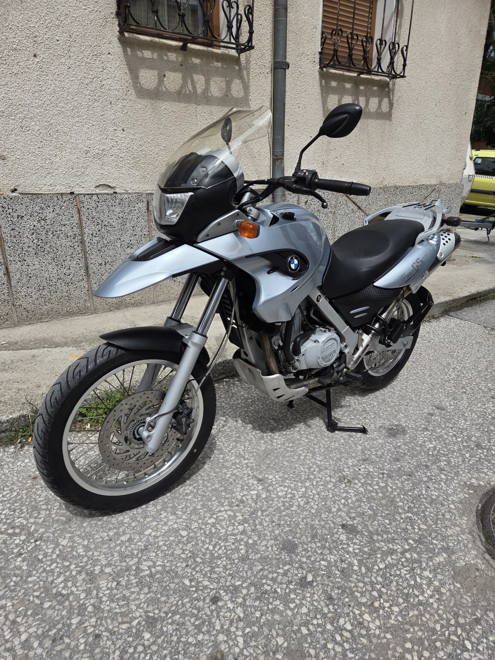 BMW F