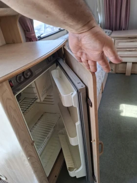 Обява за продажба на Каравана Swift Lunar Clapmon 400/2 750кг ~5 950 лв. - изображение 6