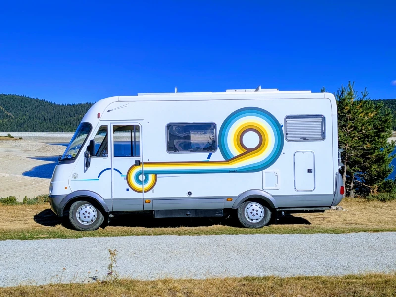 Кемпер HYMER / ERIBA B524, снимка 2 - Каравани и кемпери - 52140911