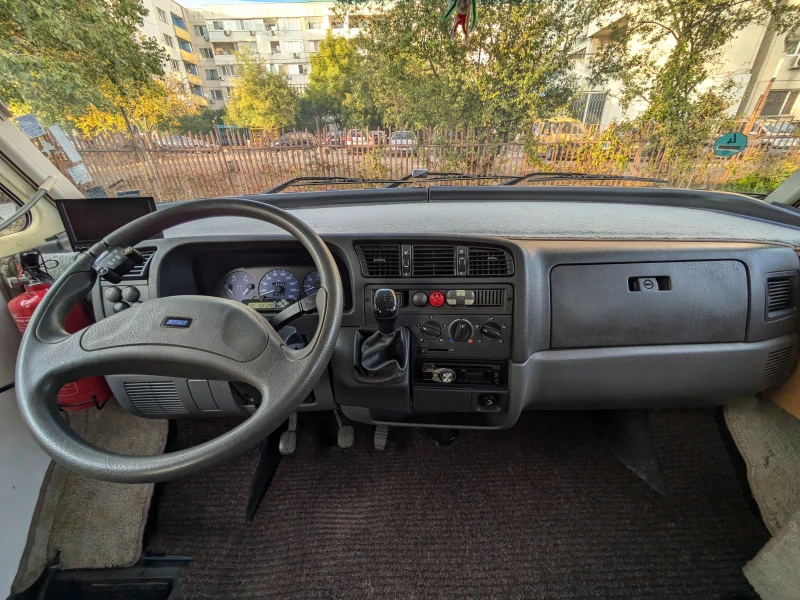 Кемпер HYMER / ERIBA B524, снимка 15 - Каравани и кемпери - 52140911