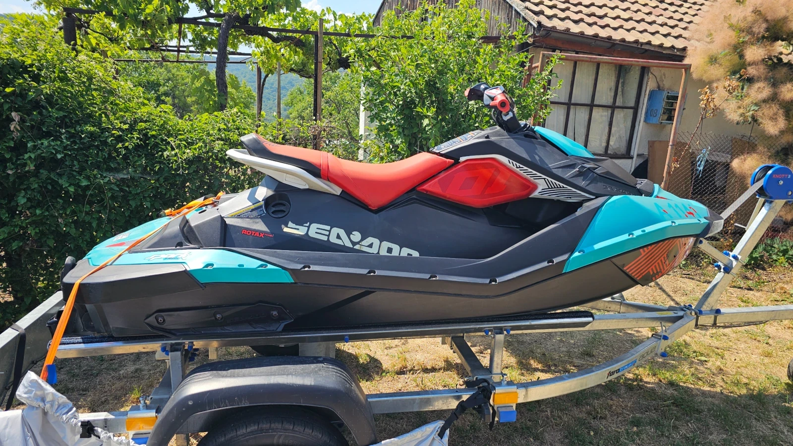 Джет Bombardier Sea Doo Sea doo Speak trixx , снимка 2 - Воден транспорт - 55342482