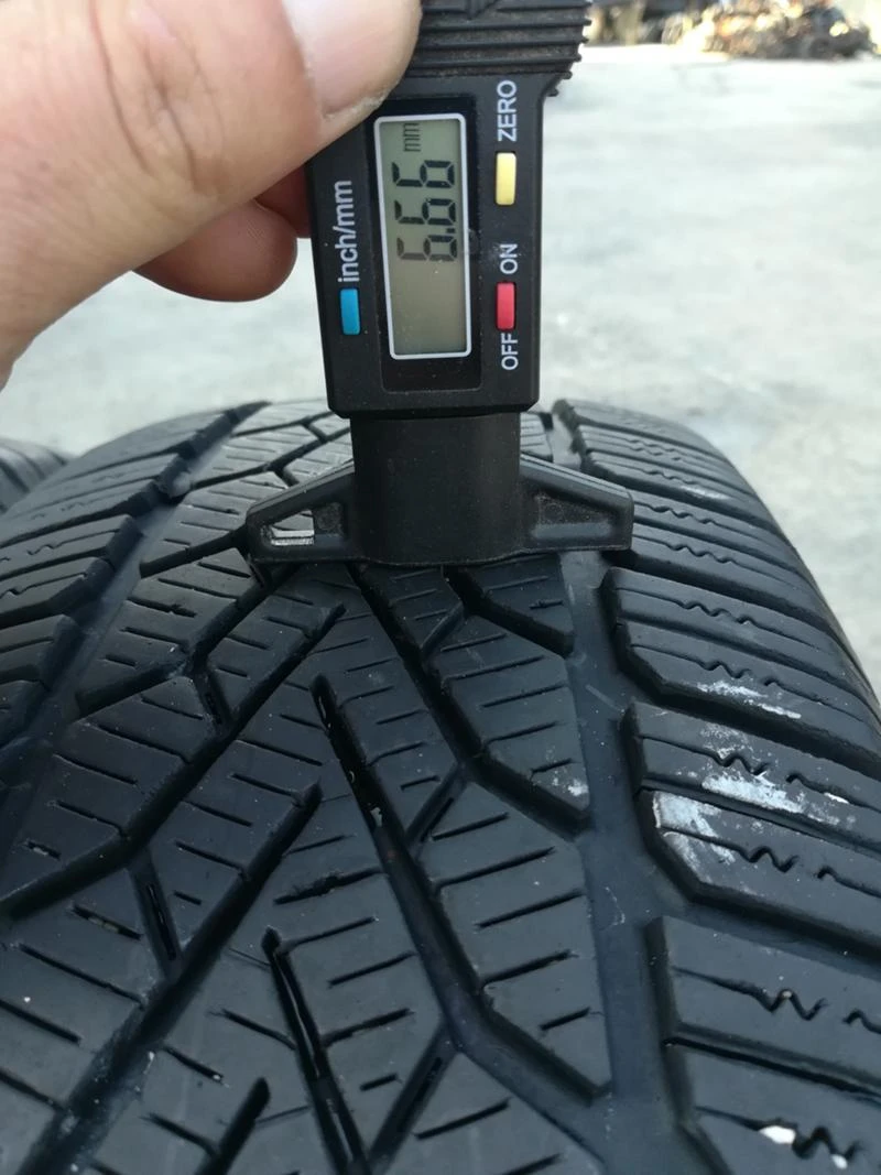 Гуми Зимни 185/60R15, снимка 6 - Гуми и джанти - 22705227