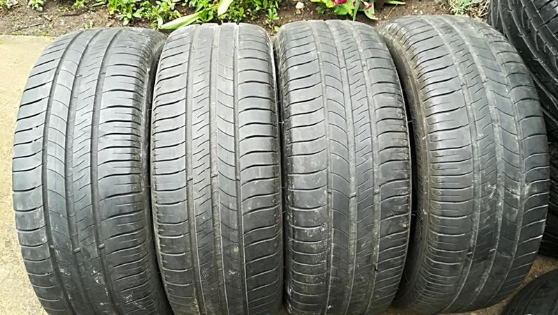 Гуми Летни 205/60R16, снимка 1 - Гуми и джанти - 25086246