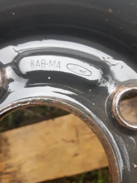 Гуми с джанти Pirelli 125/80R15, снимка 5 - Гуми и джанти - 52961227